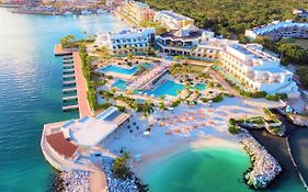 Trs Cap Cana Waterfront & Marina Hotel Reviews